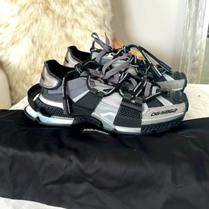 Worn twice and with box Dolce & Gabbana Men’s Low sneakers